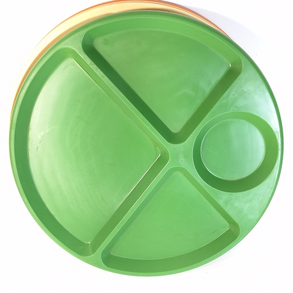 Vintage 80s Plastic Divided Camping Dinner Plates - Picture 4 of 9